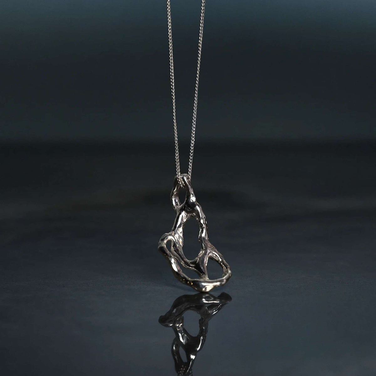 T Pendant