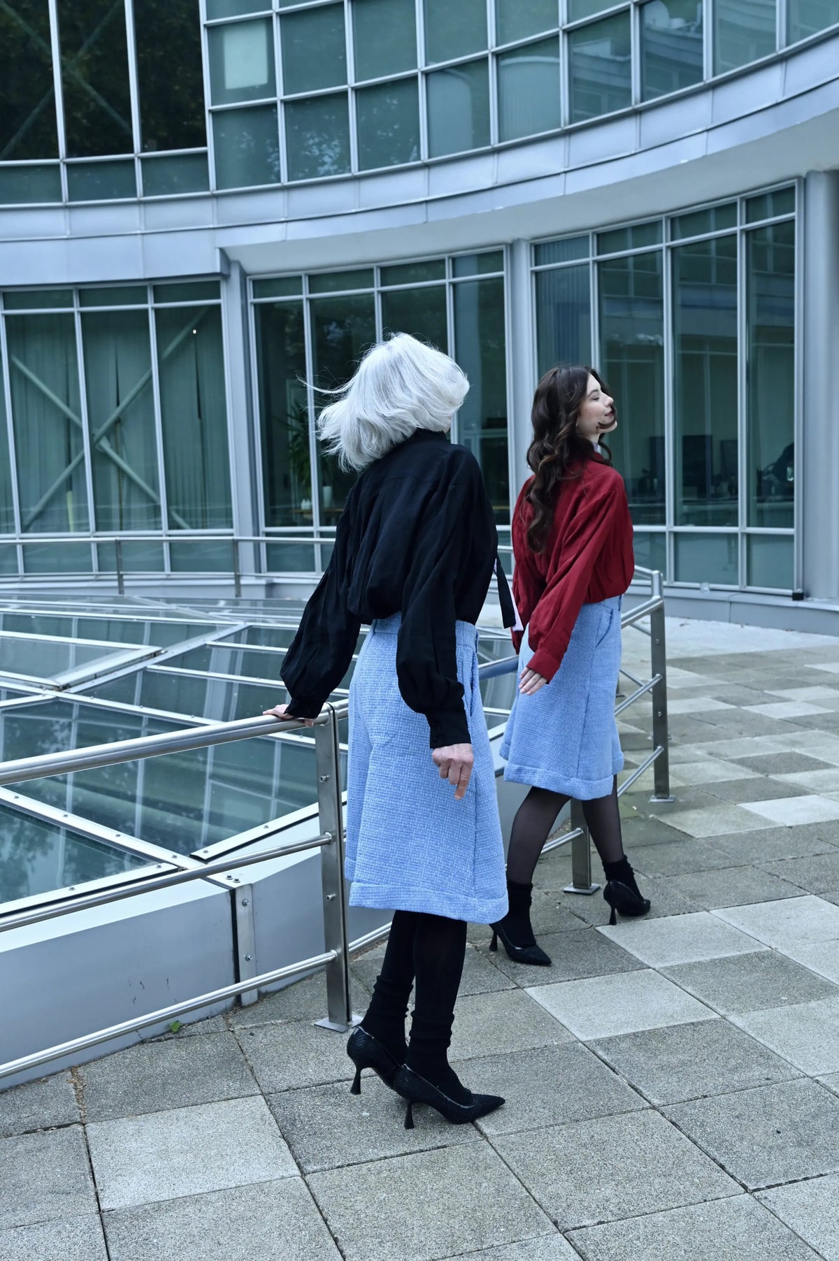Hellblaue strukturierte Woll-Culotte