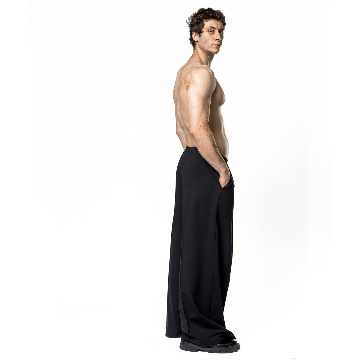 Ease Wide-Leg Trousers