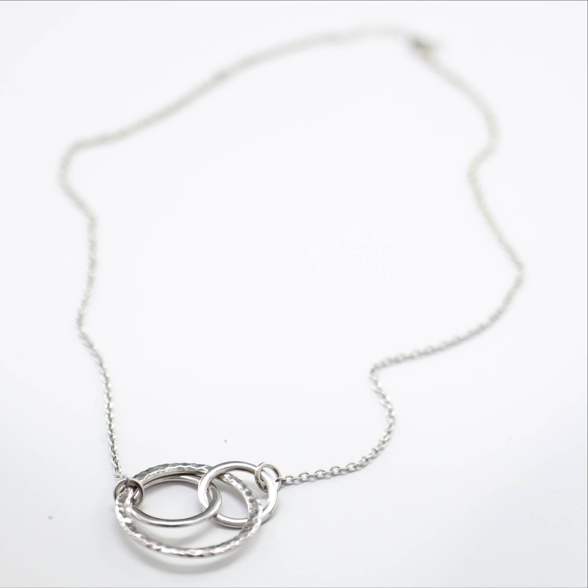 0.O Necklace - Silver