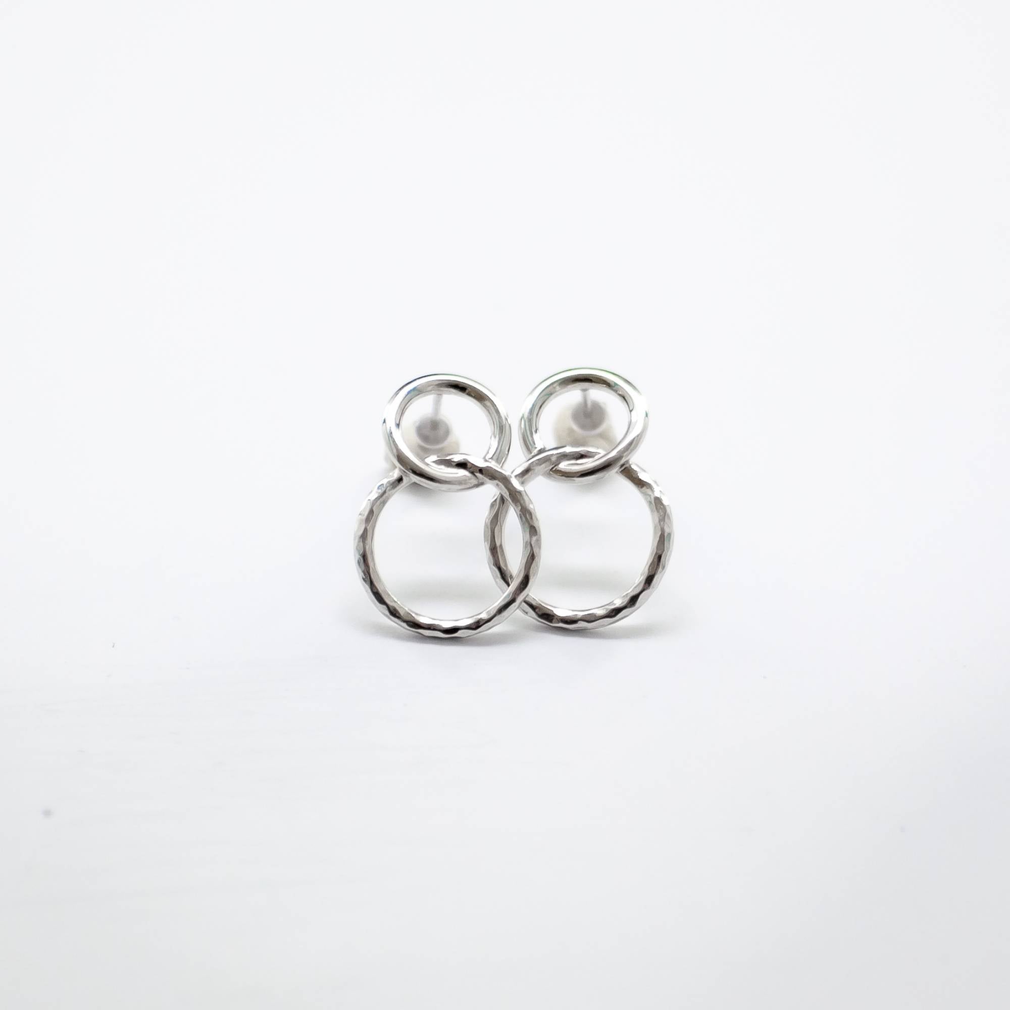0.O Earrings - Silver