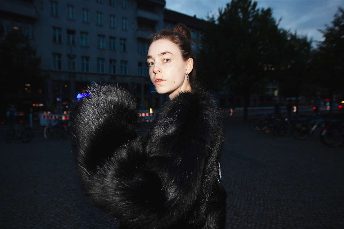 "Back Fur Logo Coat" Coat